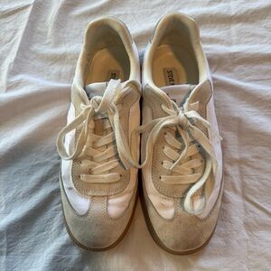 Steve Madden Cream and White Casual Sneakers, Size 8.5